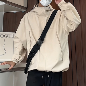 JK9083/P65秋装新款夹克男防水防水冲锋衣外套潮学生大码上衣图片
