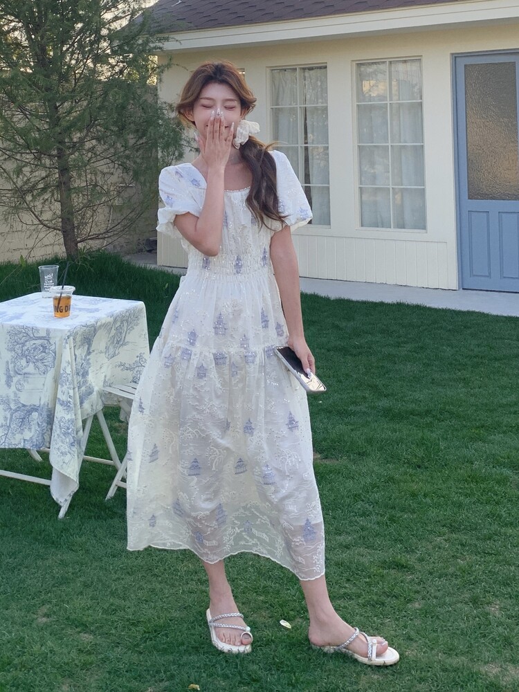 荡领刺绣仙女裙纯欲拼接连衣裙夏季收腰初恋小众碎花显瘦气质初恋,女装连衣裙,浙宝208A