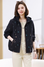 【现货】2025新款秋洋气上衣短款风衣连帽外套，女装短外套，妃曼