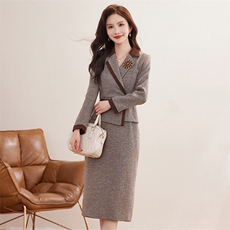 名媛气质有女人味连衣裙春秋2024年新款修身包臀裙洋气减龄高级感，女装连衣裙，布依丽人