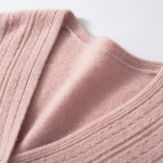 秋冬新款纯色v领开衫时尚休闲风，女装羊绒衫，臻维羊绒