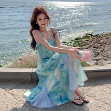 绿色度假风网纱拼接吊带裙女中长款2025夏法式显瘦亮片碎花连衣裙，女装连衣裙，2C123