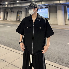 黑色