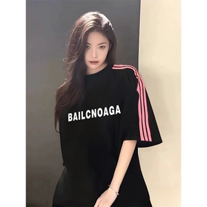 抖音得物品质二开240克宽松纯棉美式潮牌印花三条杠中性风短袖T恤图片
