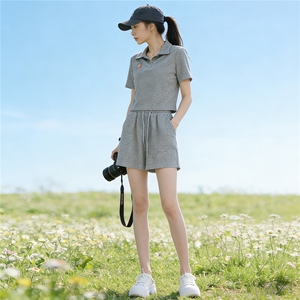 女夏季新款运动休闲套装高级感时尚百搭翻领上衣阔腿短裤两件套潮图片