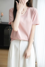 短袖t恤女冰爽棉纯色上衣T恤2025夏季新款V领宽松体恤女，女装T恤，羊秋羊绒