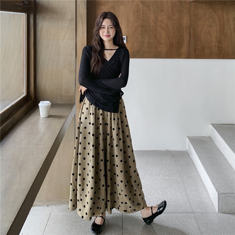 黑色休闲不规则T恤套装女2025年秋季新款设计感波点阔腿裤两件套,女装套装/套裙,2C168