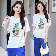 2025新款时尚炸街休闲减龄气质t恤，女装T恤，火爆靓佳人