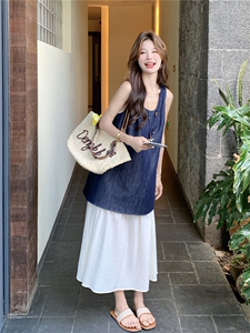 2026新款牛仔设计感拼接无袖连衣裙女新款韩系宽松休闲背心裙长裙图片