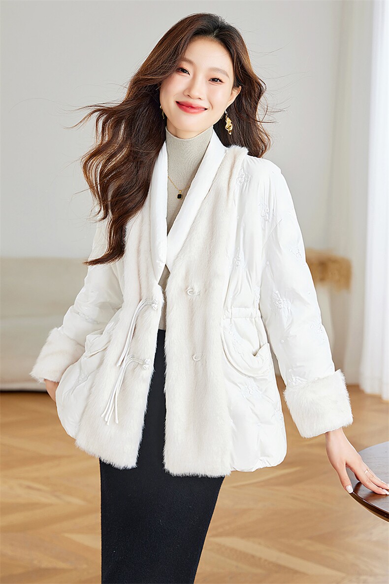 新中式羽绒服女2024新款冬季女款白色女士刺绣白鸭绒皮草外套,女装羽绒服,浙宝281