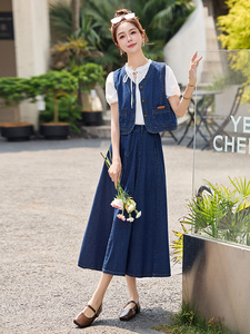 时尚休闲牛仔马甲套装裙女2025夏季新款短袖衬衫高腰半身裙三件套图片