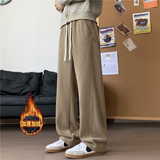 卡其色