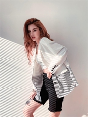 【现货】春季新款显瘦拼接款小西装，女装西装，主莱依