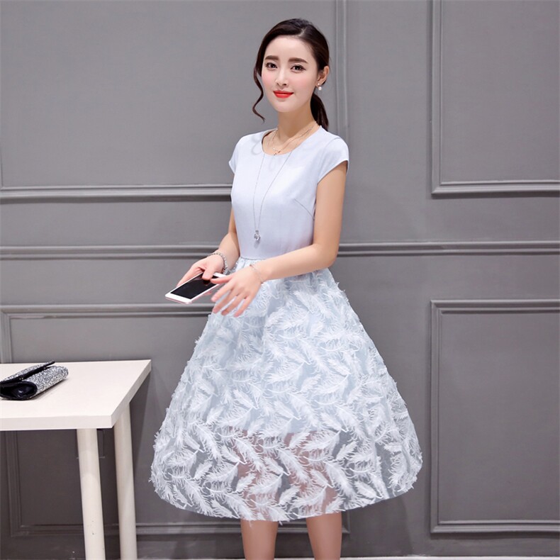 夏季淑女新款圆领短袖绣花套头优雅连衣裙，女装连衣裙，依恋蒂丝