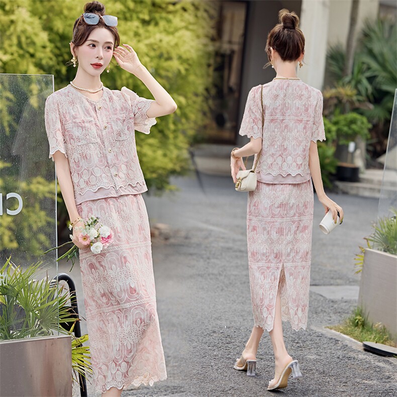 2025年夏季时尚潮流，女装套装/套裙，浪花E族（衣布洛）