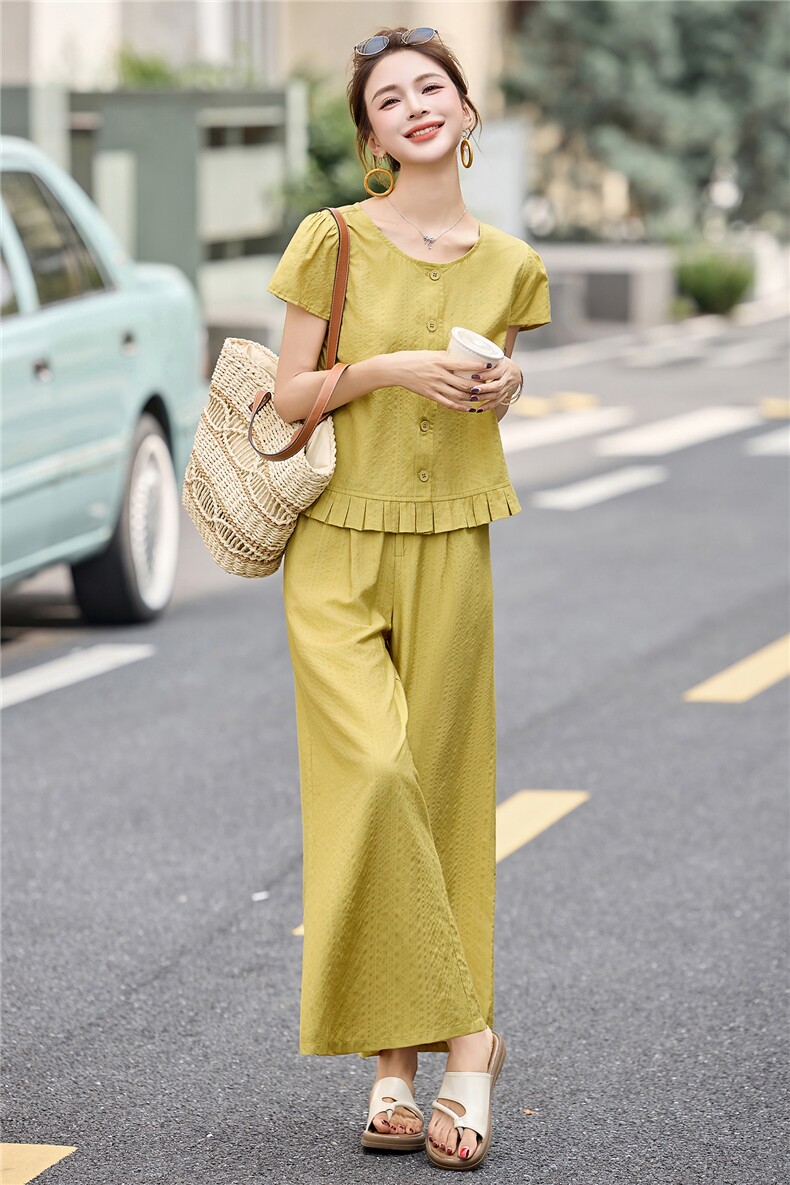 时尚休闲套装女2025夏季新款简约百搭显瘦荷叶边小衫阔腿裤两件套,女装套装/套裙,蓝诺裳