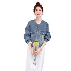 2025新款韩版减龄时尚宽松短款牛仔外套女蕾丝花边袖拼接圆领口袋图片