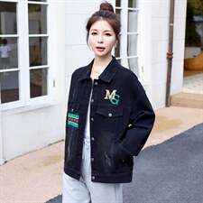 牛仔外套女短款2025春秋新款小个子妈妈宽松时尚牛仔衣夹克衫上衣，女装牛仔外套，意芙