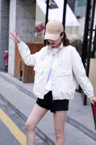 2021春款风衣外套，女装风衣，红雀纺