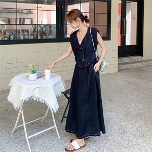藏青色显瘦气质马甲时尚套装女夏季新款设计感小个子半身裙两件套图片