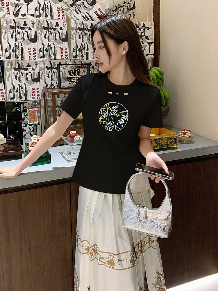中式绣花熊猫短袖T恤白色显瘦上衣,女装T恤,鑫慧
