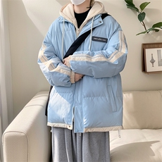 浅蓝色