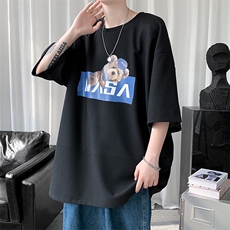 黑色