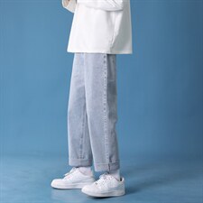 浅蓝色