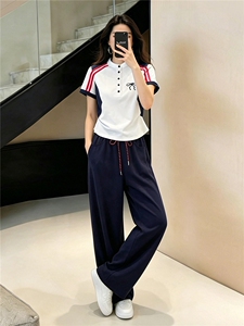 设计款时尚休闲套装女夏款简约百搭条纹拼接短袖上衣阔腿裤两件套图片