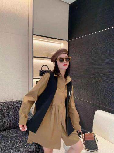 新款珍珠马甲衬衫连衣裙，女装马夹，红头发儿