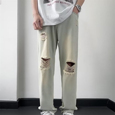 黄泥色