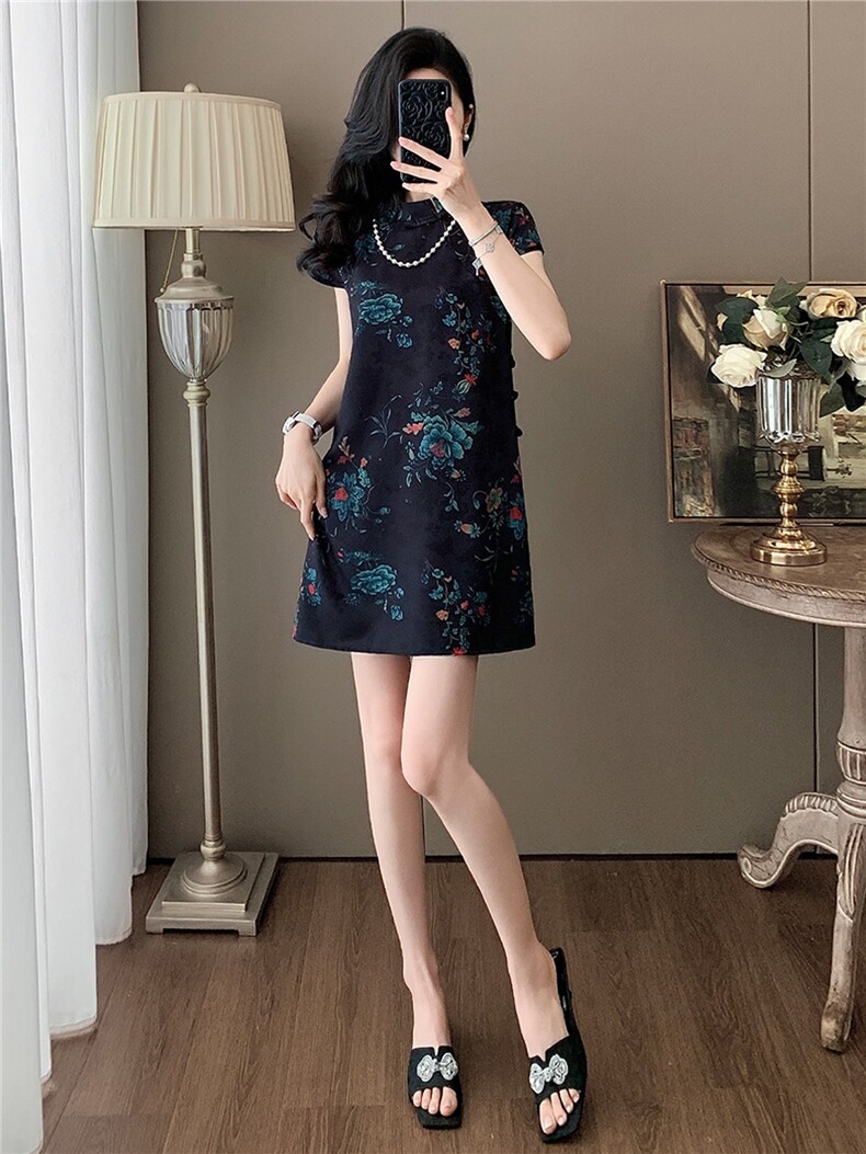 时尚气质减龄新中式套装女夏新款立领牡丹印花上衣短裤两件套,女装套装/套裙,江南