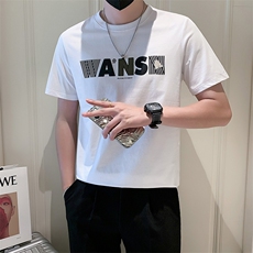 白色