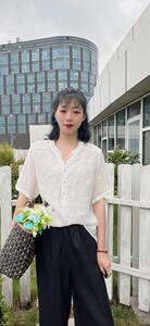 苎小衫
纯苎时尚女装巜川哲》4028图片