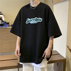 黑色