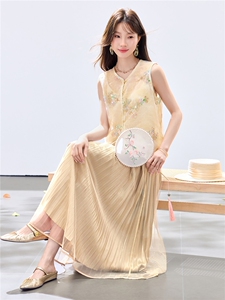 夏季新款现货！2026新中式重工洋气百搭款马甲+百褶半裙两件套女图片