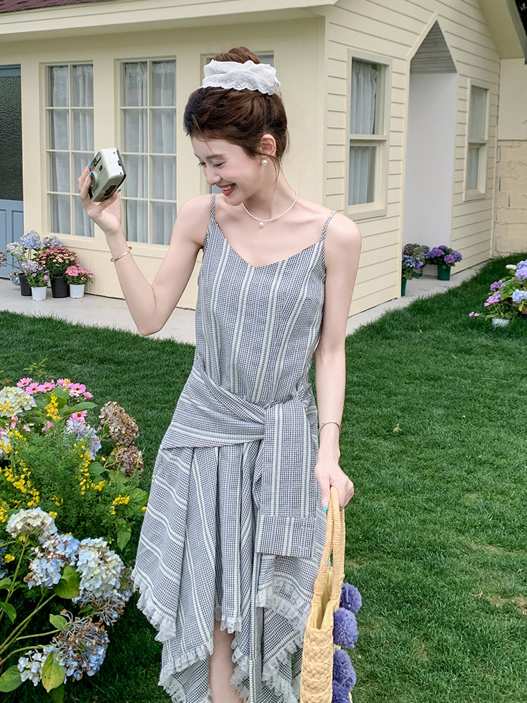 条纹流苏扭结吊带连衣裙女夏季2025新款法式度假风露背不规则长裙,女装连衣裙,浙宝220