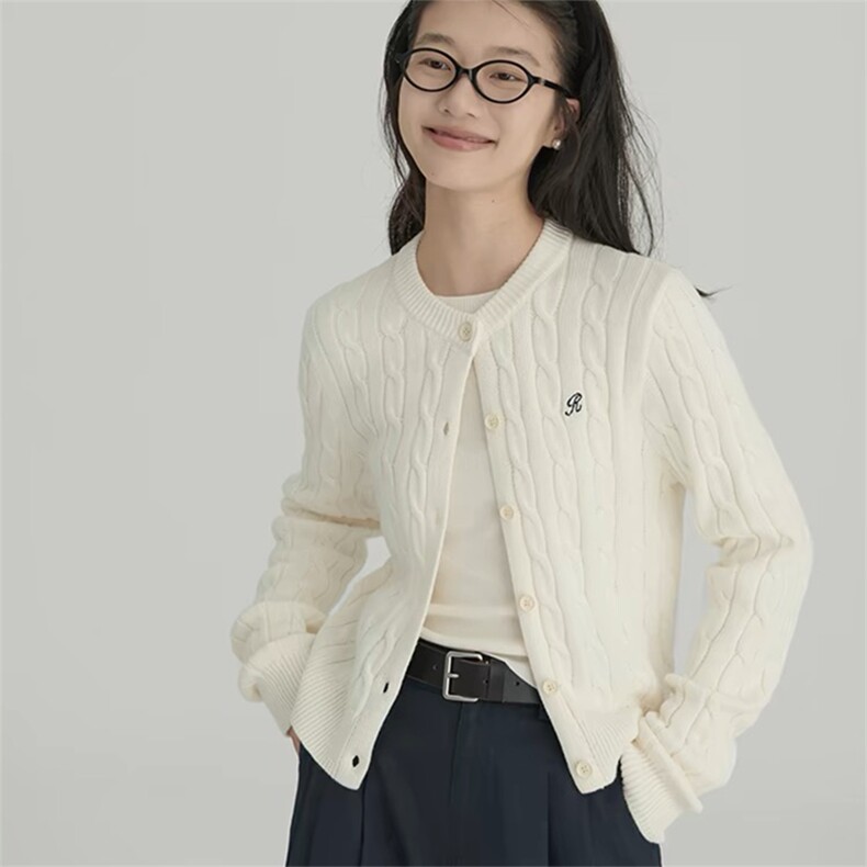 女士羊毛开衫圆领纯色羊毛修身版型时尚显气质,女装羊毛衫,泰沅羊绒