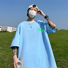 天蓝色