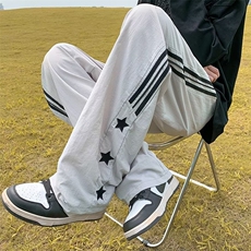 灰色