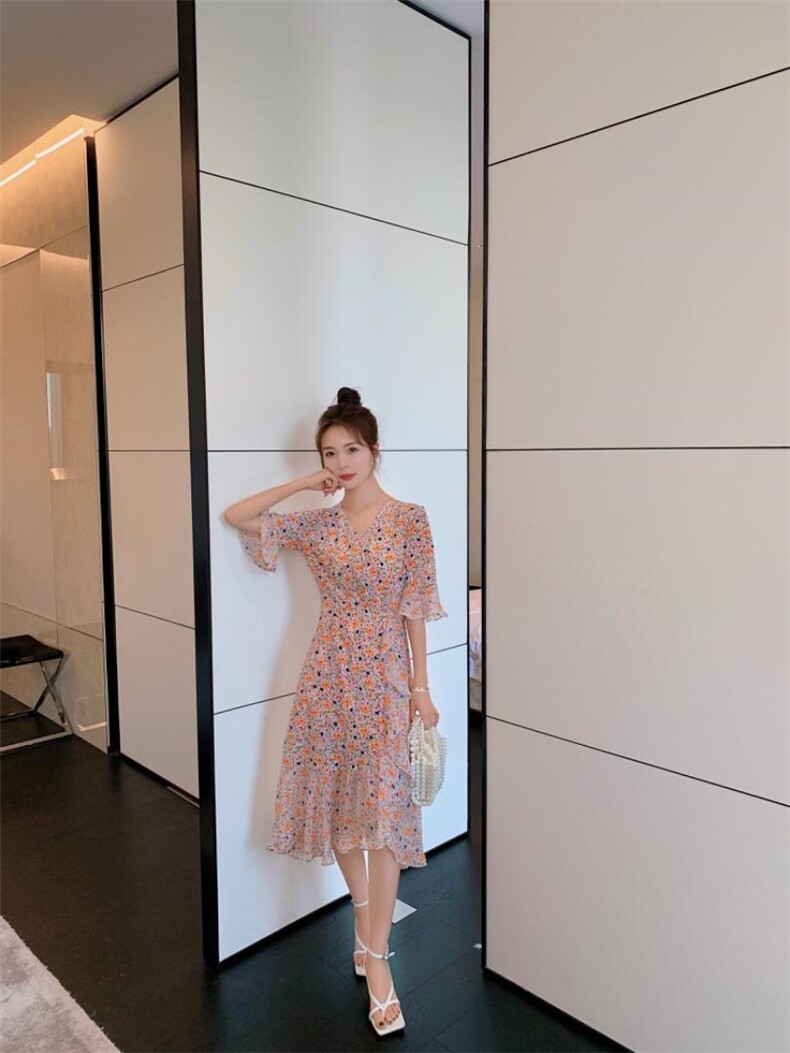 夏季新款连衣裙，女装连衣裙，早颜