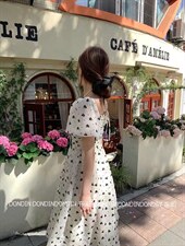 现货亮丝提花连衣裙，女装连衣裙，东町