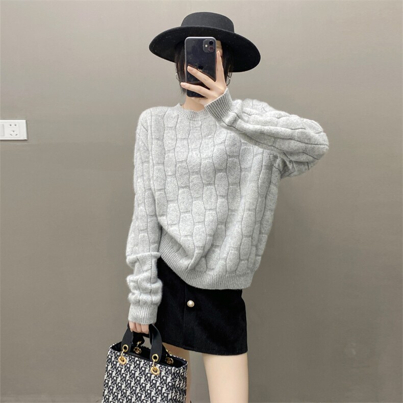 秋冬新款加厚圆领羊毛针织打底衫女宽松麻花珠片套头毛衣羊绒衫,女装羊绒衫,织绒羊