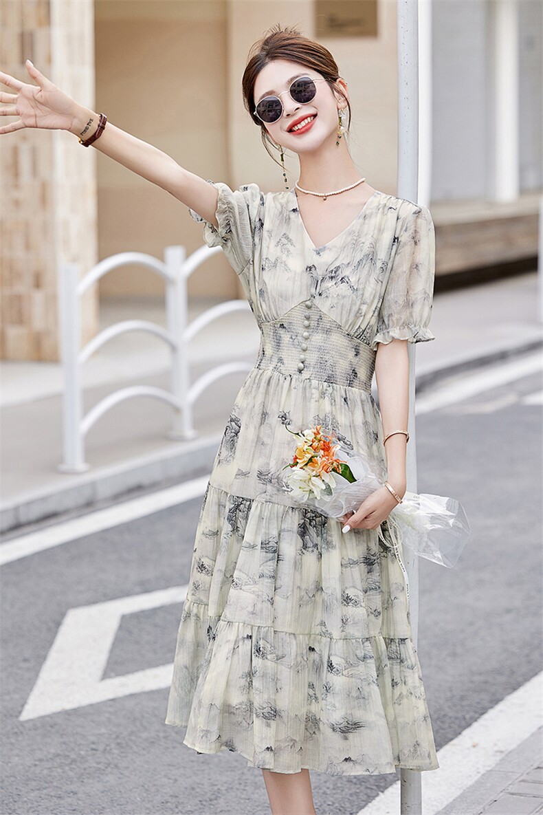 水墨画碎花莱赛尔天丝连衣裙女2026夏季新款收腰气质别致漂亮裙子,女装连衣裙,倪叶myz
