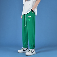绿色