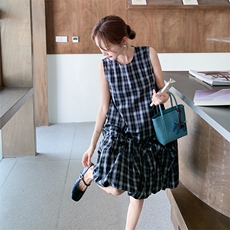 设计感复古格纹无袖背心连衣裙女2025夏季新款法式休闲减龄A字裙，女装连衣裙，2C278