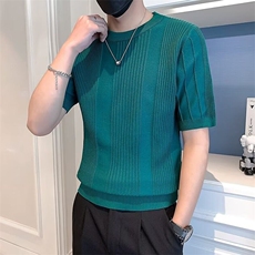 墨绿色