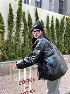 90绒:大口袋猫图片