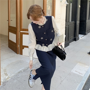 韩系温柔风穿搭套装女2025秋季新款减龄马甲打底衫半身裙三件套图片