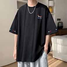黑色